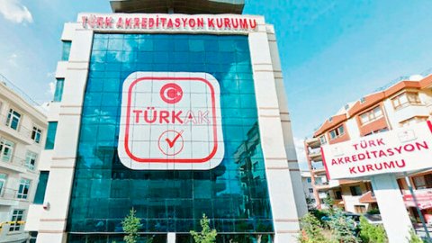 TÜRK AKREDİTASYON KURUMUNCA UYGULANACAK AKREDİTASYON KULLANIM ÜCRETİ/PAYINA DAİR TEBLİĞ (TÜRKAK: 2024/1) YAYIMLANDI